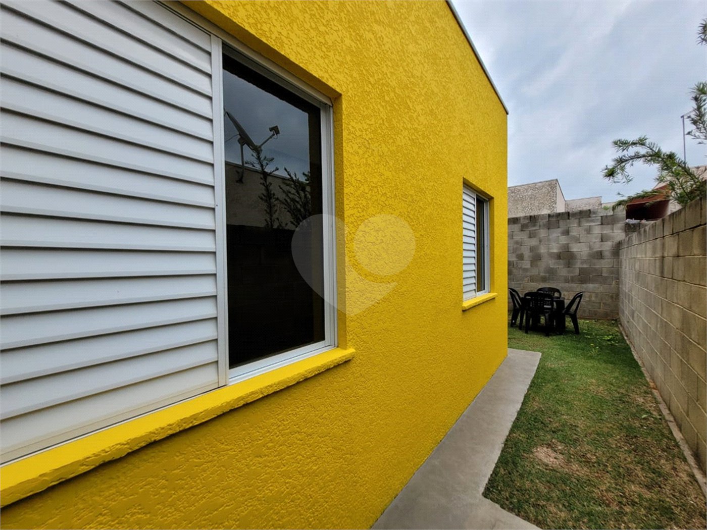 Casa à venda com 2 quartos no condomínio Novo Horizonte, Itapetininga - SP