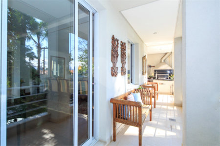 Casa à venda com 4 suítes no condomínio Vila Alba, São Paulo - SP