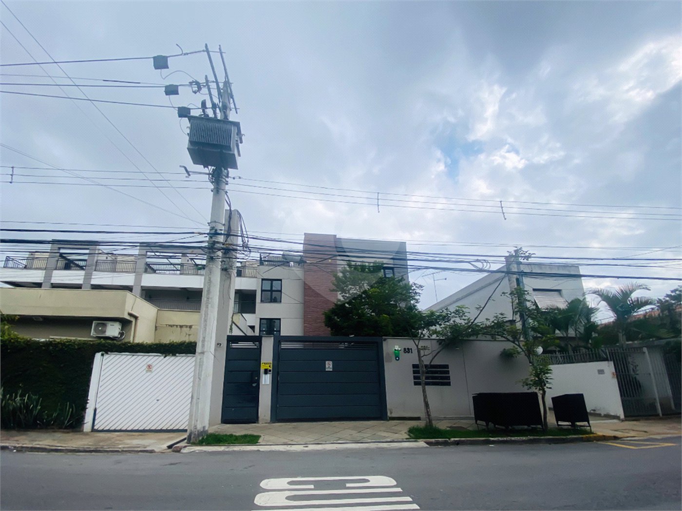 Casa à venda com 2 quartos, sendo 1 suíte, no condomínio Vloft, São Paulo - SP
