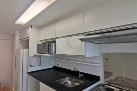 Apartamento à venda com 2 quartos em Parque Reboucas, São Paulo, SP