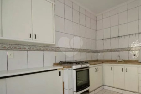Sobrado à venda ou para alugar com 3 quartos, sendo 1 suíte, em Chora Menino, São Paulo, SP