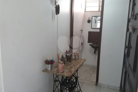 Casa à venda ou para alugar com 3 quartos, sendo 1 suíte, em Jardim Maria Trindade, São Roque, SP