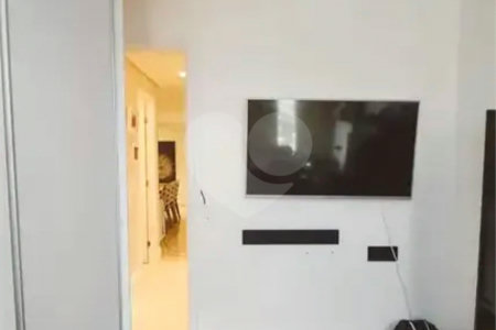 Apartamento à venda com 3 quartos, sendo 1 suíte, em Carandiru, São Paulo, SP