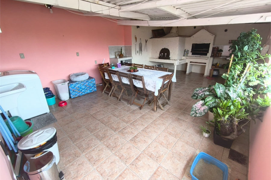 Casa à venda com 4 quartos, sendo 1 suíte, em Tucuruvi, São Paulo, SP