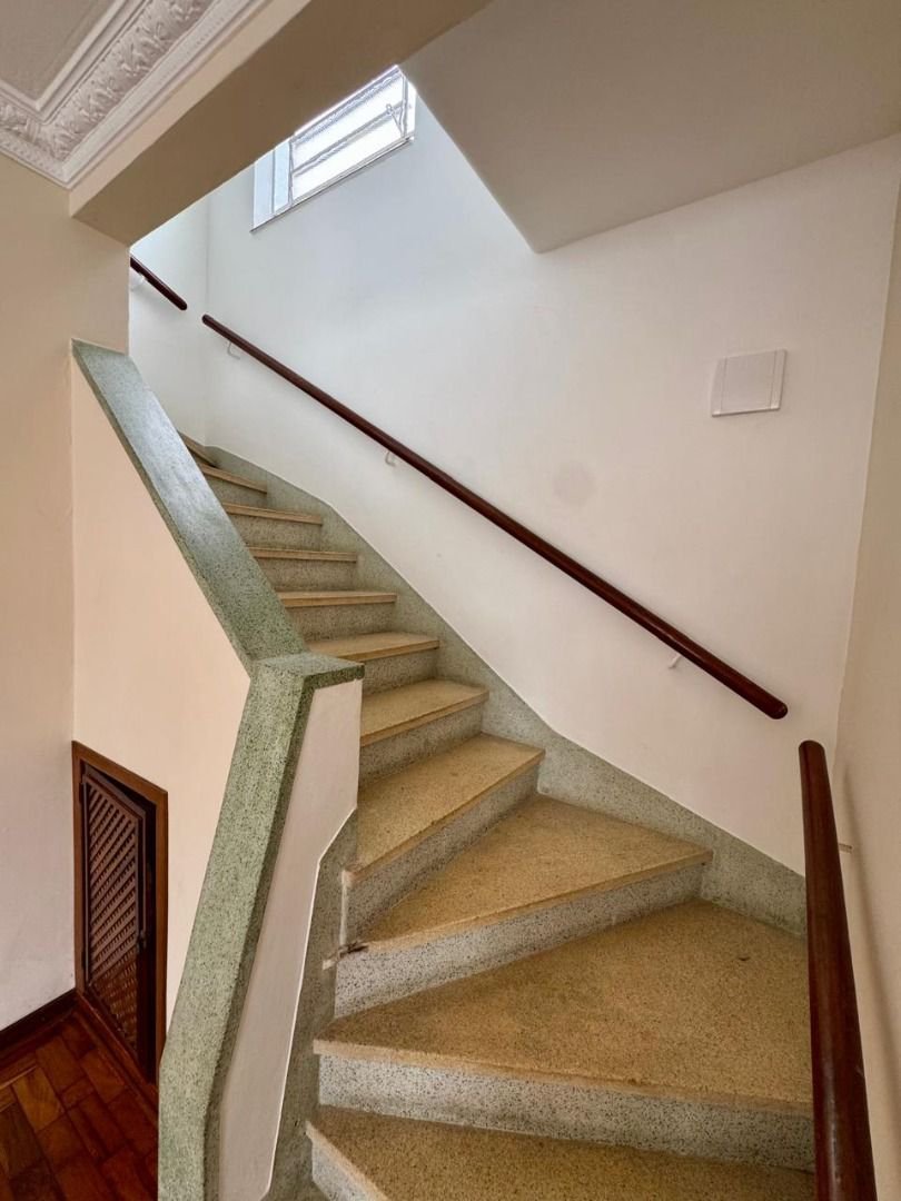 CASA AMPLA COM QUINTAL  150m² - 1.799.000,00 - Aparecida - Santos/SP