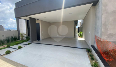 Casa à venda com 3 quartos, sendo 1 suíte,  no condomínio Residencial Villeneuve, São Carlos - SP