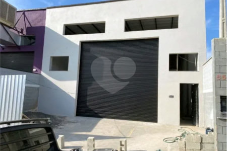 Galpão Comercial Novo para Locação – 350 m²