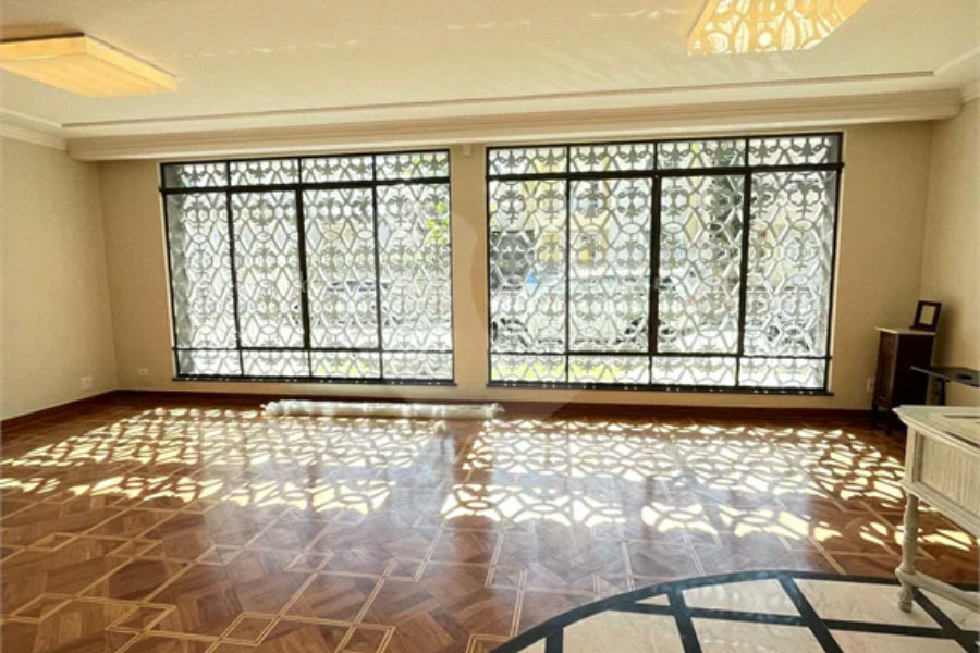 Sobrado à venda com 4 quartos, sendo 1 suíte, em Santana, São Paulo, SP