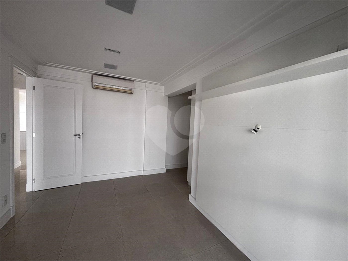Cobertura à venda com 3 quartos, sendo 2 suítes,  em Vila Buarque, São Paulo, SP