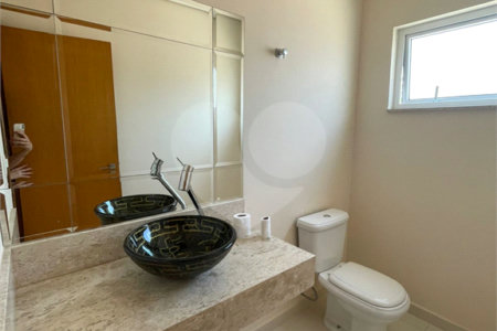 Casa à venda ou para alugar com 3 quartos, sendo 1 suíte, no condomínio Villagio Bella Citta, Mogi das Cruzes - SP
