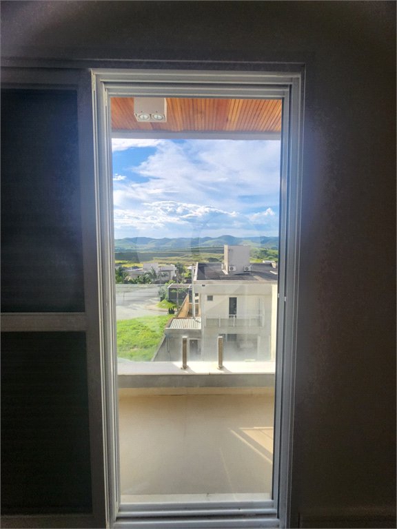 Casa à venda ou para alugar com 4 suítes no condomínio Residencial Jaguary, São José dos Campos - SP