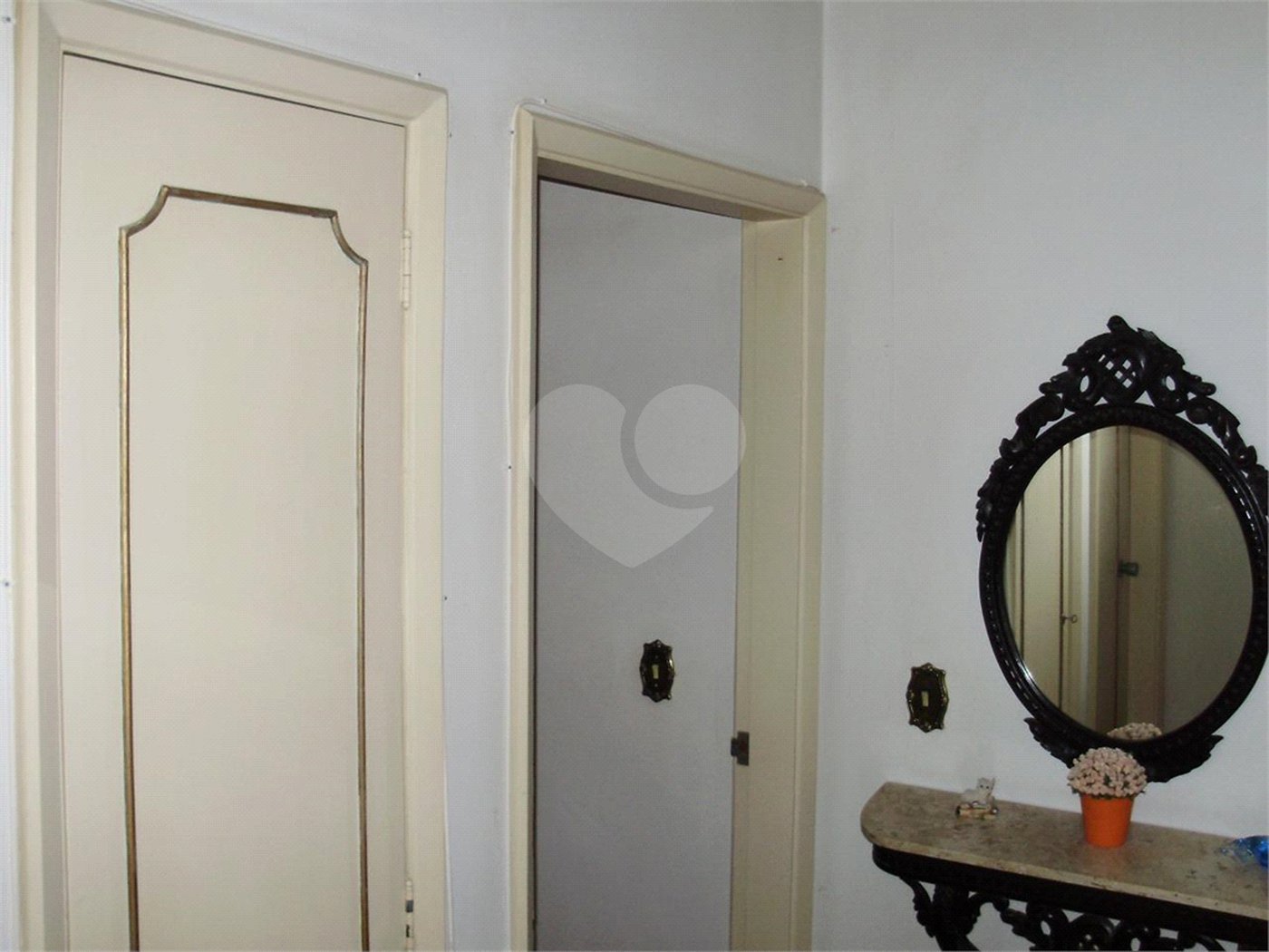 Apartamento à venda com 3 quartos, sendo 1 suíte, em Jardim Paulista, São Paulo, SP