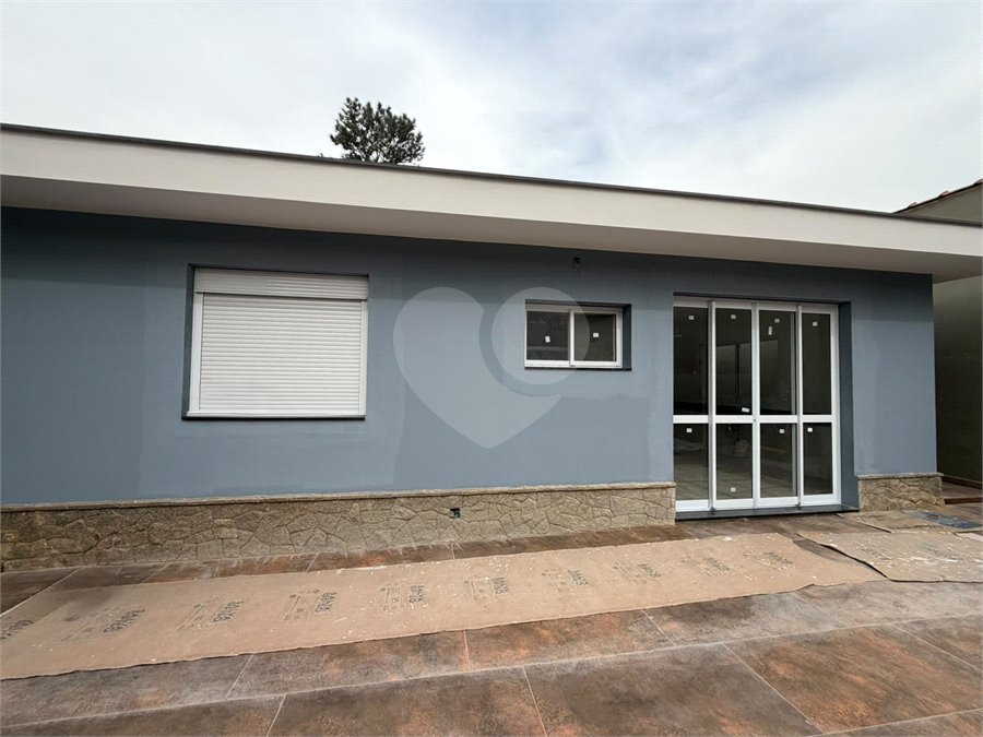 Casa à venda com 3 quartos, sendo 1 suíte, em Alto da Boa Vista, São Paulo, SP