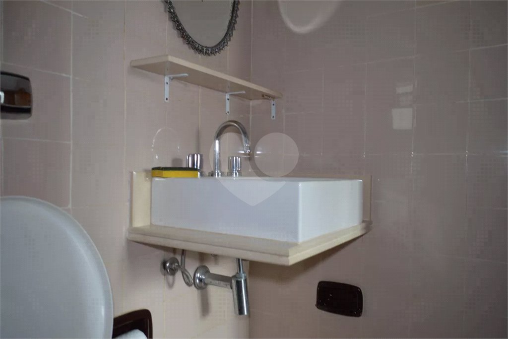 Apartamento à venda com 3 quartos, sendo 1 suíte,  em Vila Mariana, São Paulo, SP