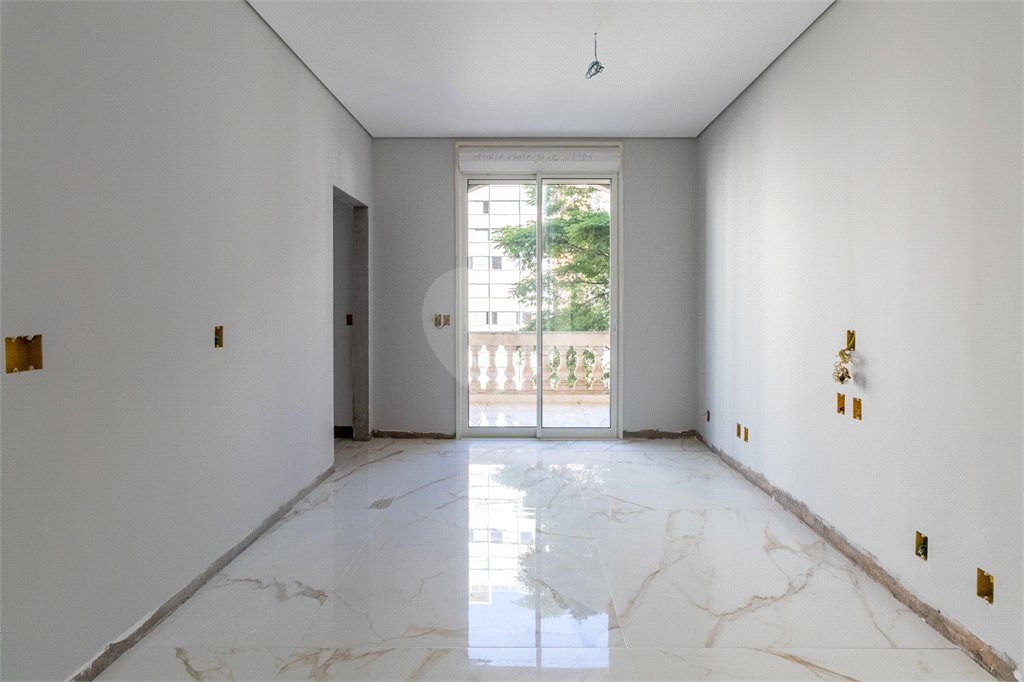 Apartamento à venda com 7 suítes em Santa Cecília, São Paulo, SP