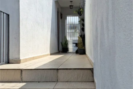 Sobrado à venda com 4 quartos, sendo 2 suítes, em Jardim Ester, São Paulo, SP