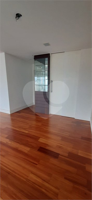 Apartamento à venda com 4 quartos, sendo 3 suítes, em Cambuci, São Paulo, SP