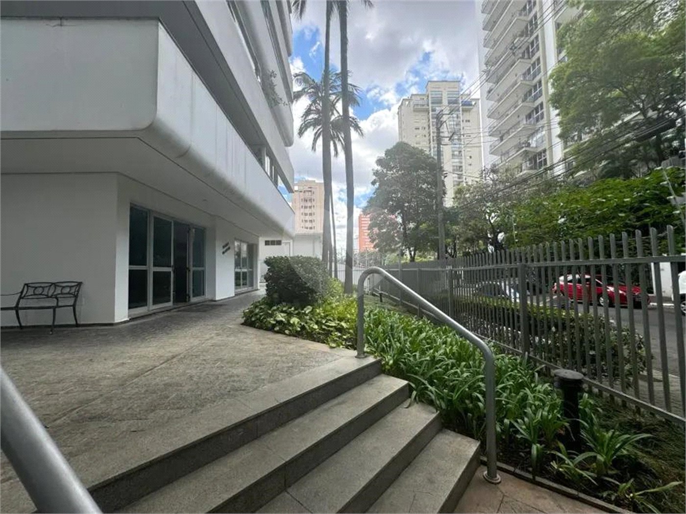 Apartamento à venda com 3 suítes em Indianópolis, São Paulo, SP