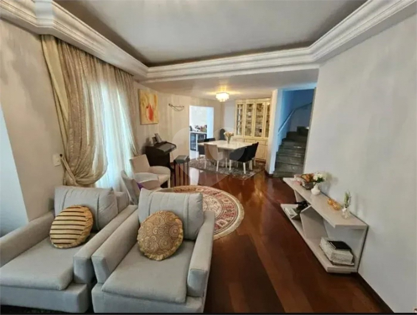 Casa à venda com 3 quartos, sendo 2 suítes, no condomínio Vila Borghese, São Paulo - SP