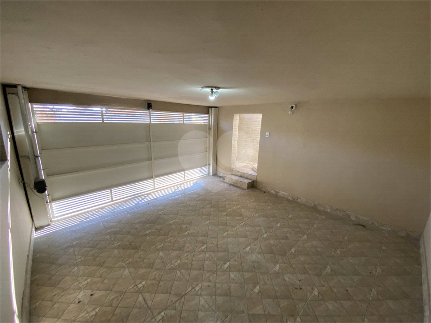 Sobrado à venda com 3 quartos, sendo 1 suíte, em Monte Castelo, São José dos Campos, SP
