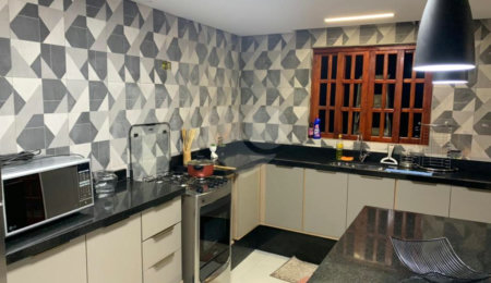 Casa Térrea à venda com 3 quartos em Jardim Alvinópolis, Atibaia, SP