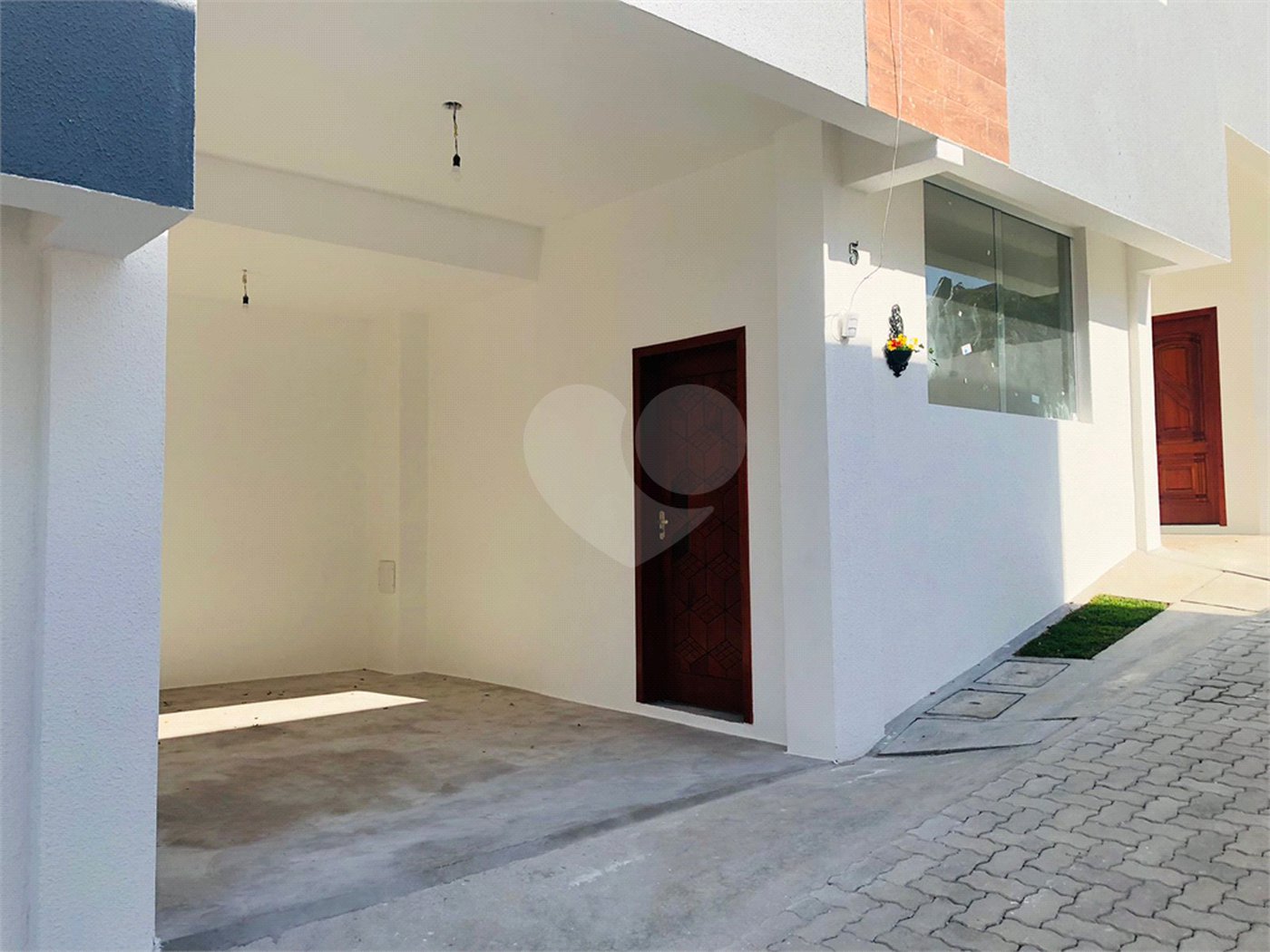 Casa à venda com 2 quartos no condomínio Residencial Turim, Mogi das Cruzes - SP