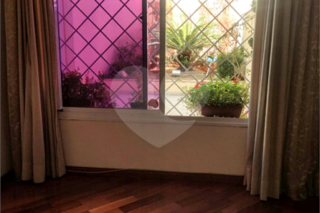 Casa à venda com 3 quartos, sendo 1 suíte,  no condomínio Villaggio DI Firenze, São Paulo - SP