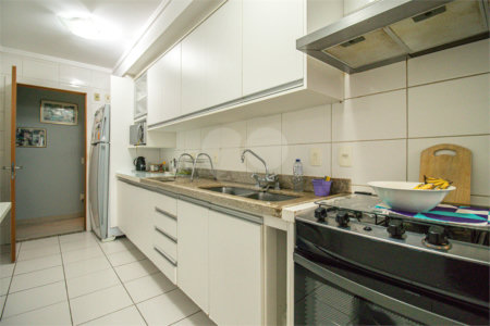 Apartamento à venda com 4 quartos, sendo 2 suítes, em Jardim Prudência, São Paulo, SP