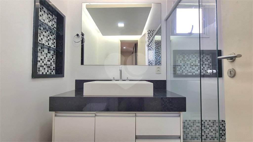 Apartamento à venda ou para alugar com 3 quartos, sendo 2 suítes, em Pinheiros, São Paulo, SP