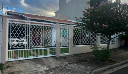 Casa à venda com 4 quartos, sendo 1 suíte,  em Jardim Esplanada, Indaiatuba, SP