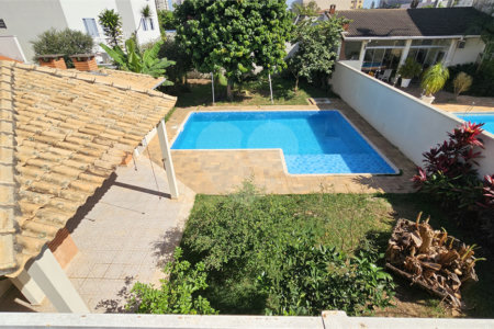 Sobrado à venda com 3 quartos, sendo 2 suítes, em Jardim Rossignatti, Indaiatuba, SP