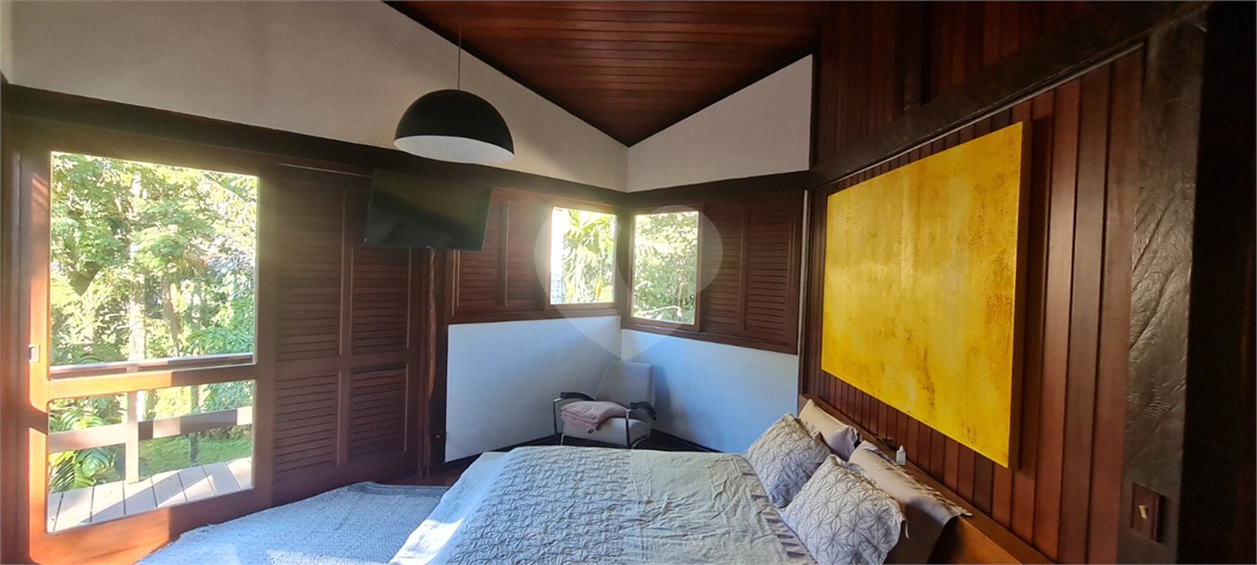 Casa à venda com 4 suítes em Serra da Cantareira, Mairiporã, SP