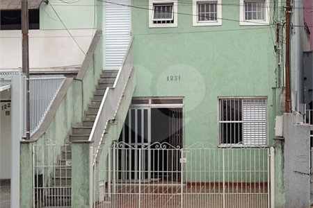 Sobrado à venda com 8 quartos, sendo 3 suítes, em Tucuruvi, São Paulo, SP