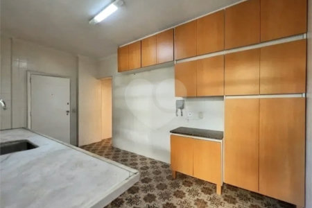 Apartamento à venda com 4 quartos, sendo 1 suíte, em Lagoa, Rio de Janeiro, RJ