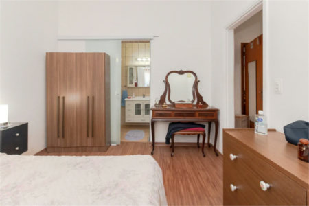 Casa à venda com 4 quartos, sendo 3 suítes,  em Vila Pirajussara, São Paulo, SP