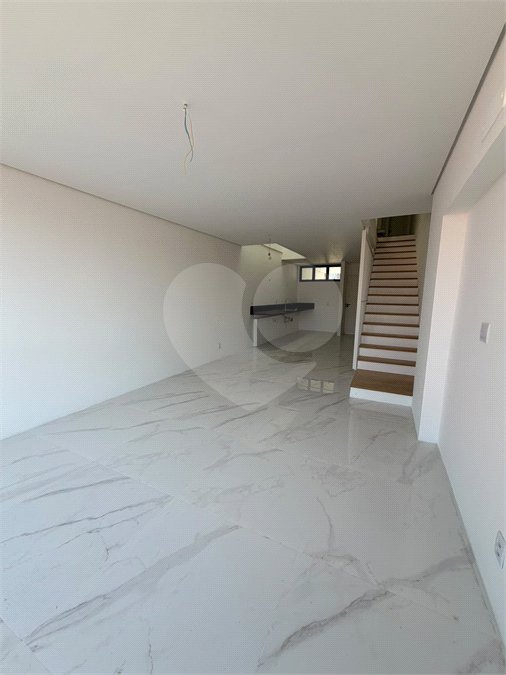 Sobrado à venda com 3 quartos, sendo 1 suíte,  em Sítio da Figueira, São Paulo, SP