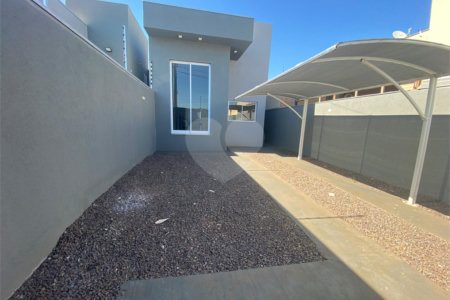 Casa à venda com 3 quartos, sendo 1 suíte, em Ipê, Três Lagoas, MS