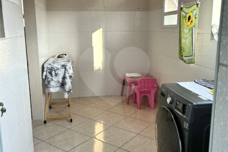 Apartamento à venda com 2 quartos, sendo 1 suíte, em Vila Mogilar, Mogi das Cruzes, SP