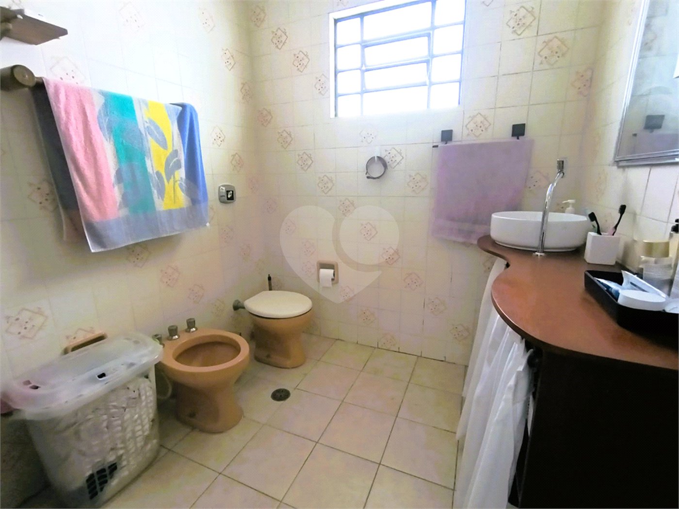 Sobrado à venda com 4 quartos, sendo 2 suítes, em Vila Morse, São Paulo, SP