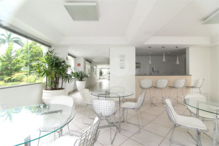 Apartamento à venda com 3 quartos, sendo 1 suíte, em Panamby, São Paulo, SP