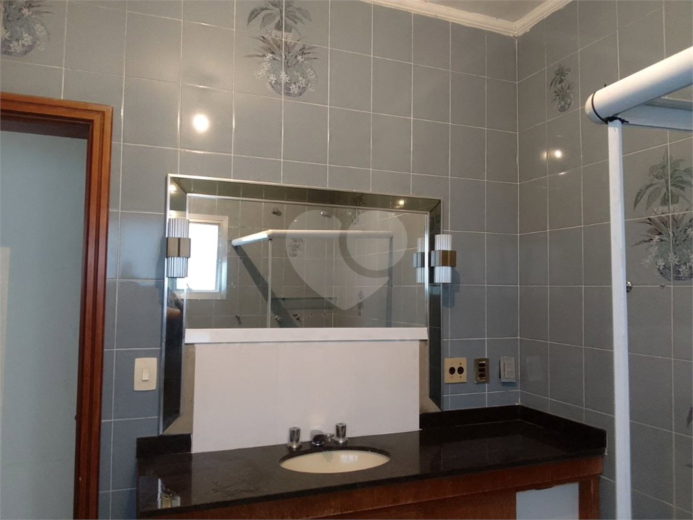 Casa à venda com 2 quartos, sendo 1 suíte, em Parada Inglesa, São Paulo, SP