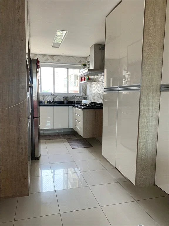 Apartamento à venda com 3 suítes em Lapa, São Paulo, SP