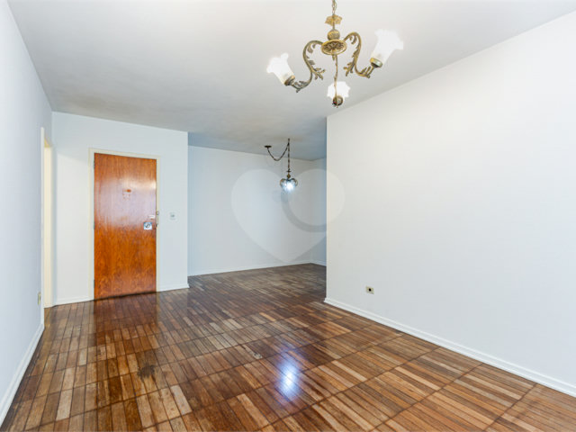 Apartamento à venda com 3 quartos, sendo 1 suíte,  em Jardim América, São Paulo, SP