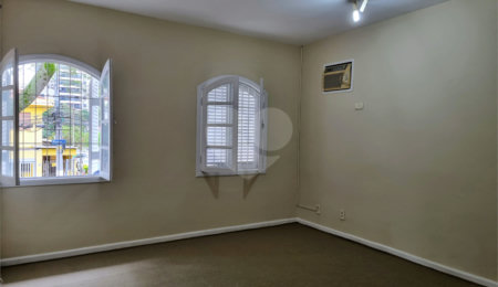 Sobrado à venda com 3 quartos, sendo 1 suíte, em Chácara Santo Antônio (zona Sul), São Paulo, SP