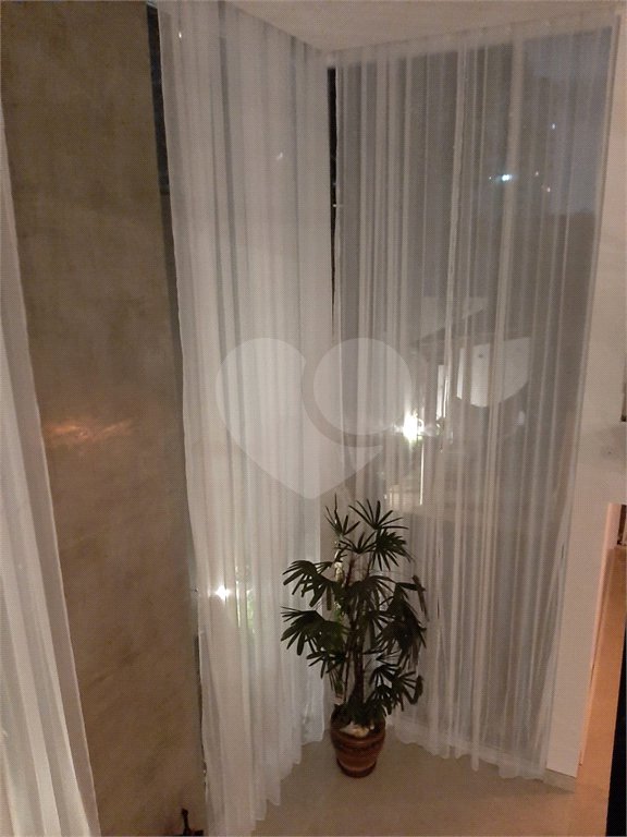 Sobrado à venda ou para alugar com 3 suítes em Bosque da Saúde, São Paulo, SP