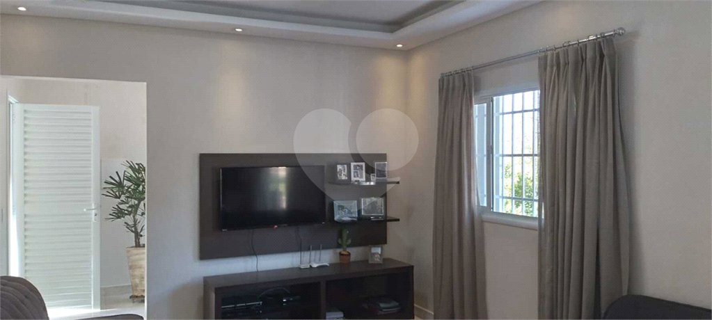 Casa à venda com 3 quartos, sendo 1 suíte, em Santa Cândida, Vinhedo, SP