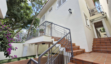 Casa à venda com 4 suítes no condomínio Jardim Vitória Régia, São Paulo - SP
