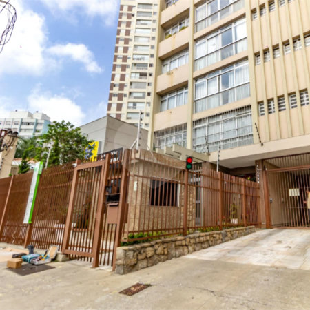 Apartamento à venda com 3 quartos, sendo 1 suíte,  em Mooca, São Paulo, SP