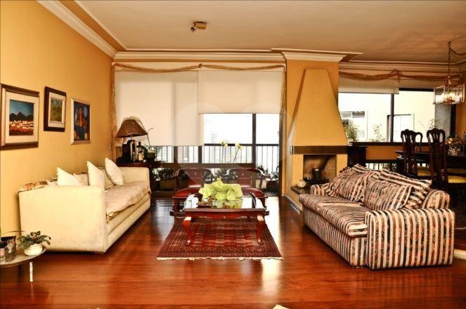 Apartamento à venda com 3 suítes em Real Parque, São Paulo, SP