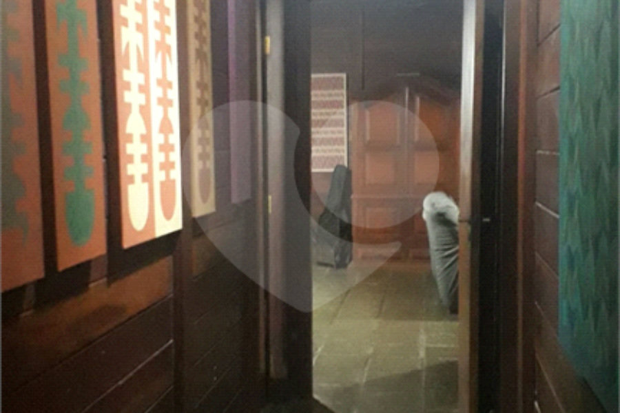 Casa à venda com 3 quartos, sendo 1 suíte, no condomínio Gleba II, Mairiporã - SP